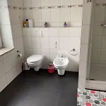 Preiswertes Stilvolles Im Privaten Haus Mit Grossem Schoenem Modernem Gemeinschaft Badenzimmer * Lörrach