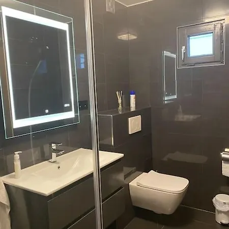 Apartment Preiswertes Stilvolles Im Privaten Haus Mit Grossem Schoenem Modernem Gemeinschaft Badenzimmer Lorrach