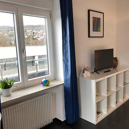 Preiswertes Stilvolles Im Privaten Haus Mit Grossem Schoenem Modernem Gemeinschaft Badenzimmer Daire *