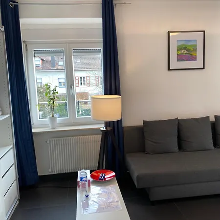Preiswertes Stilvolles Im Privaten Haus Mit Grossem Schoenem Modernem Gemeinschaft Badenzimmer * Lorrach